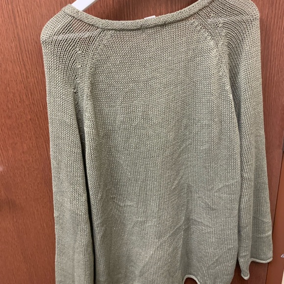 Sweater Bundle - Picture 4 of 7